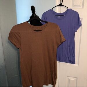 GAP Women's Brown and Purple Short Sleeve Tees